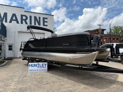 BOATZON | Godfrey Sweetwater 2286 SFLC Suzuki 250 SS 2026 BOATZON | Godfrey Sweetwater 2286 SFLC Suzuki 250 SS 2026