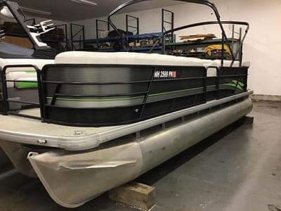 BOATZON | Godfrey Sweetwater 2386 C 2019 BOATZON | Godfrey Sweetwater 2386 C 2019