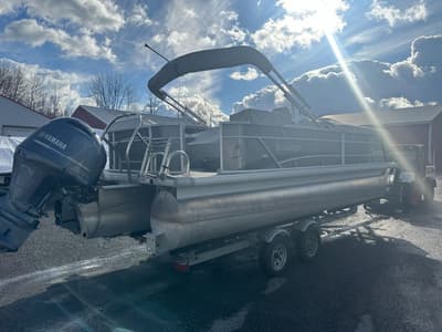 BOATZON | Godfrey SWEETWATER 2386 DT 2022