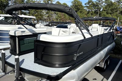 BOATZON | Godfrey SWEETWATER 2486 DT 2026