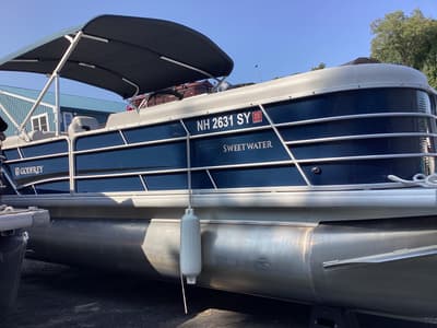 BOATZON | Godfrey Sweetwater 2486 SB 2023