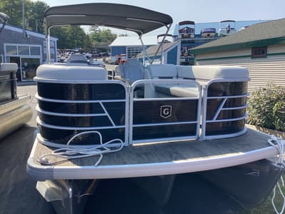 BOATZON | Godfrey Sweetwater 2486 SB 2023