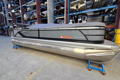 BOATZON | Godfrey Sweetwater 2486 SB 2024