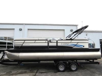 BOATZON | Godfrey Sweetwater 2486 SB w iMPACT Plus Tritoon Package 2023