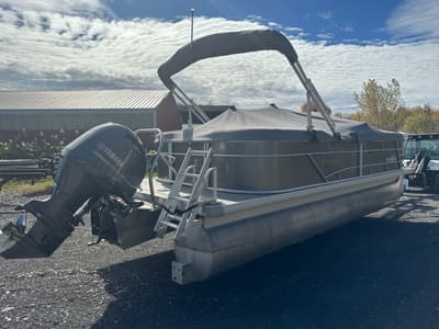 BOATZON | Godfrey Sweetwater Xperience 2286 SBX 2023