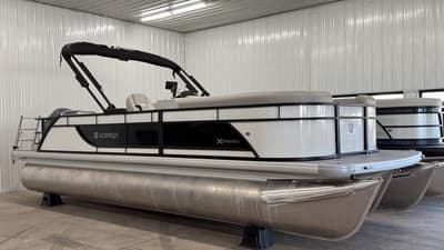 BOATZON | Godfrey XPERIENCE 2286 SINGLE FLIP LOUNGE TRI TOON 2026