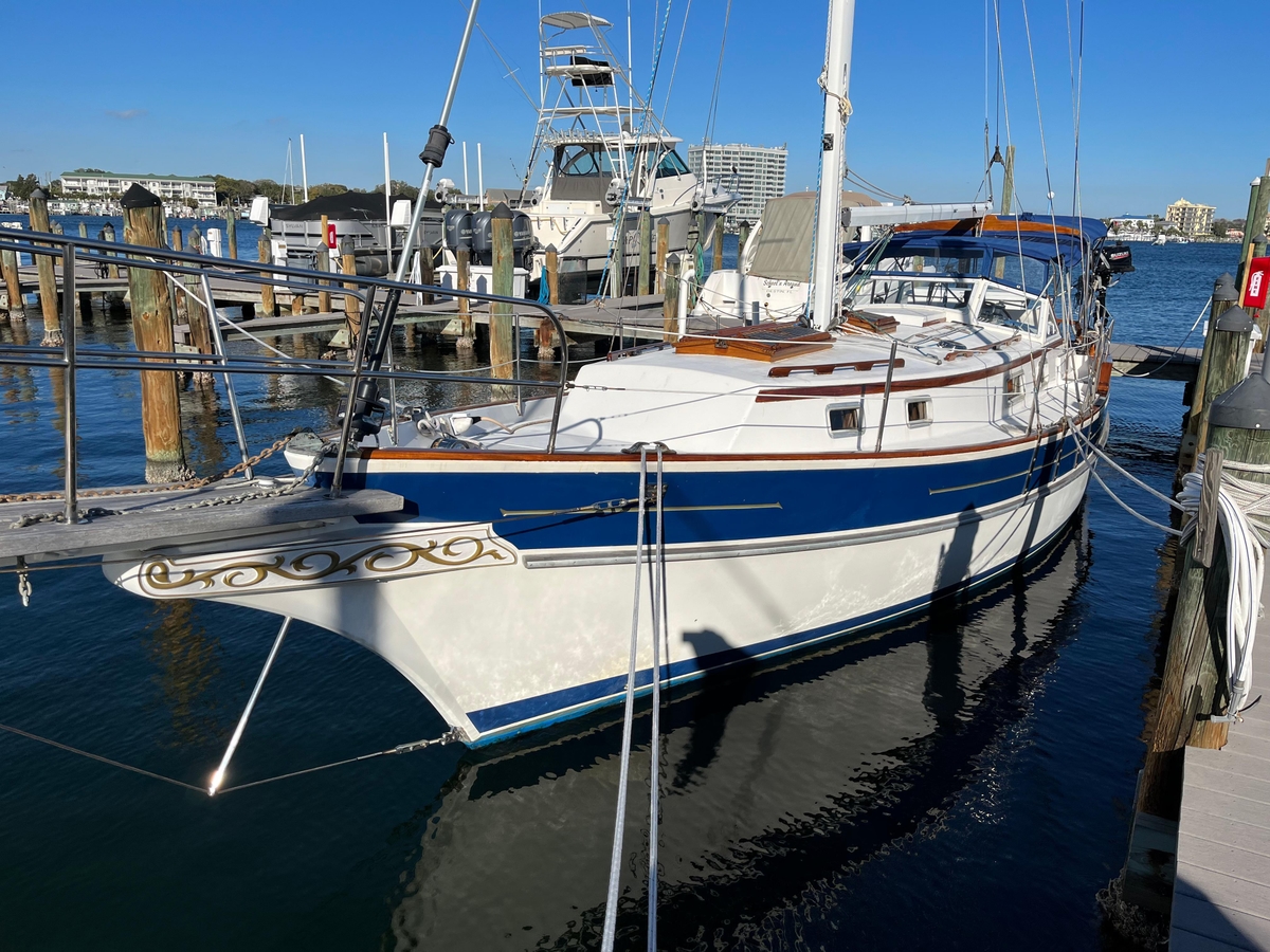 1990 Gozzard 36 - Sold Boat