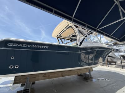 BOATZON | Grady-White 325 FREEDOM 2021
