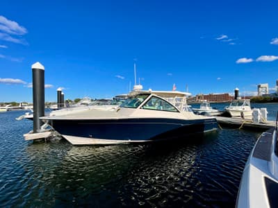 BOATZON | Grady-White 375 FREEDOM 2017