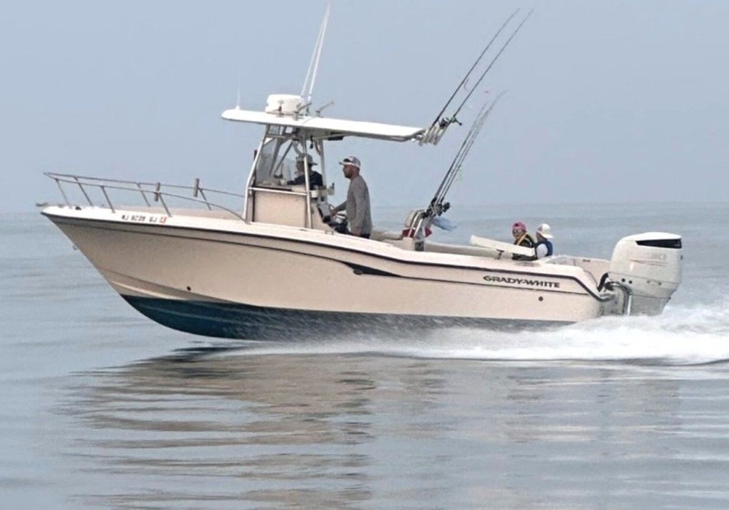 1999 Grady-White Advance 247 - Sold Boat