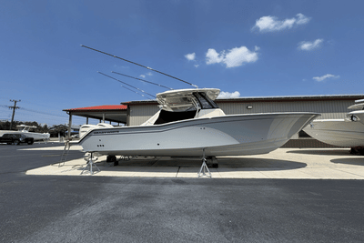 BOATZON | Grady-White Canyon 326 2025