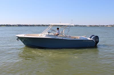 BOATZON | Grady-White Freedom 275 Twin Engine 2020