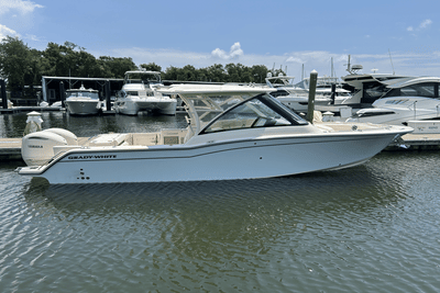 BOATZON | Grady-White Freedom 325 2026
