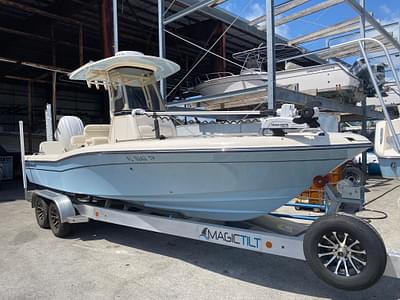 BOATZON | GradyWhite 251 Coastal Explorer 2023