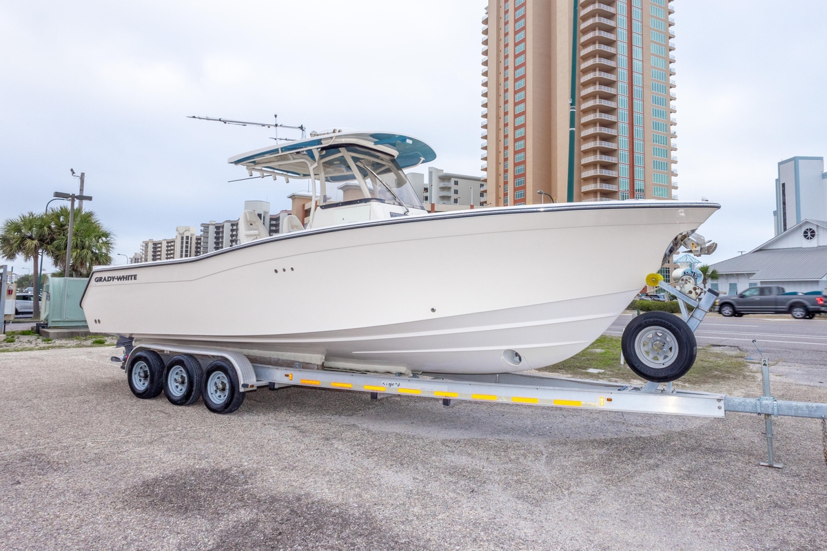 2017 GradyWhite Canyon 306 - Sold Boat