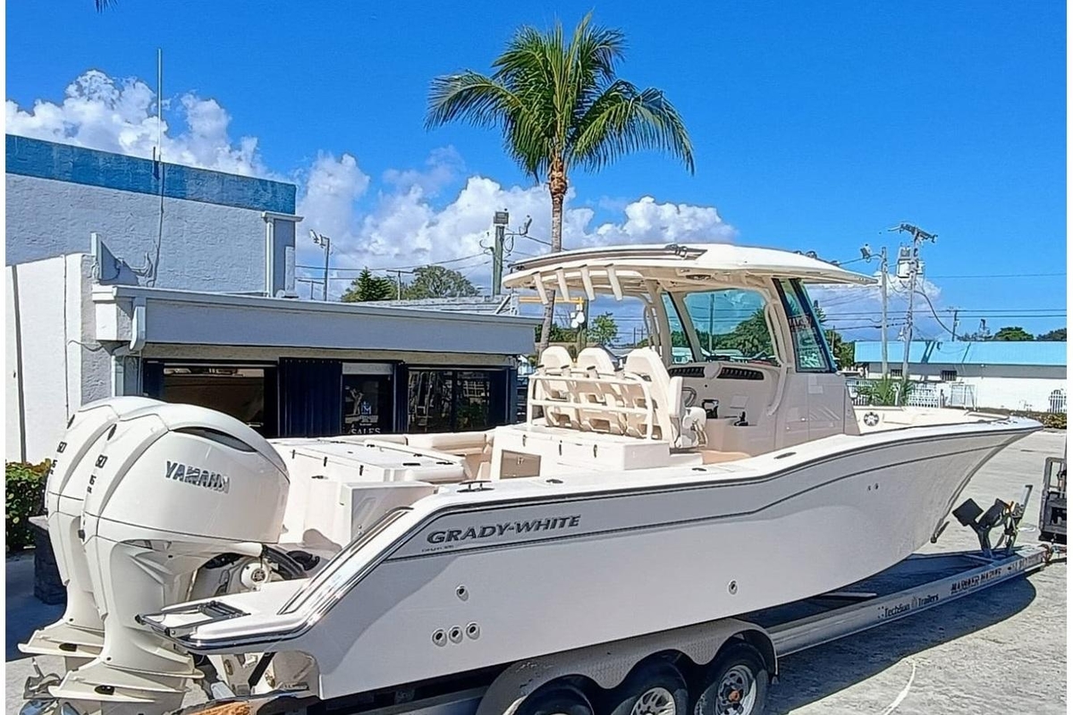 2025 GradyWhite Canyon 326 - Sold Boat