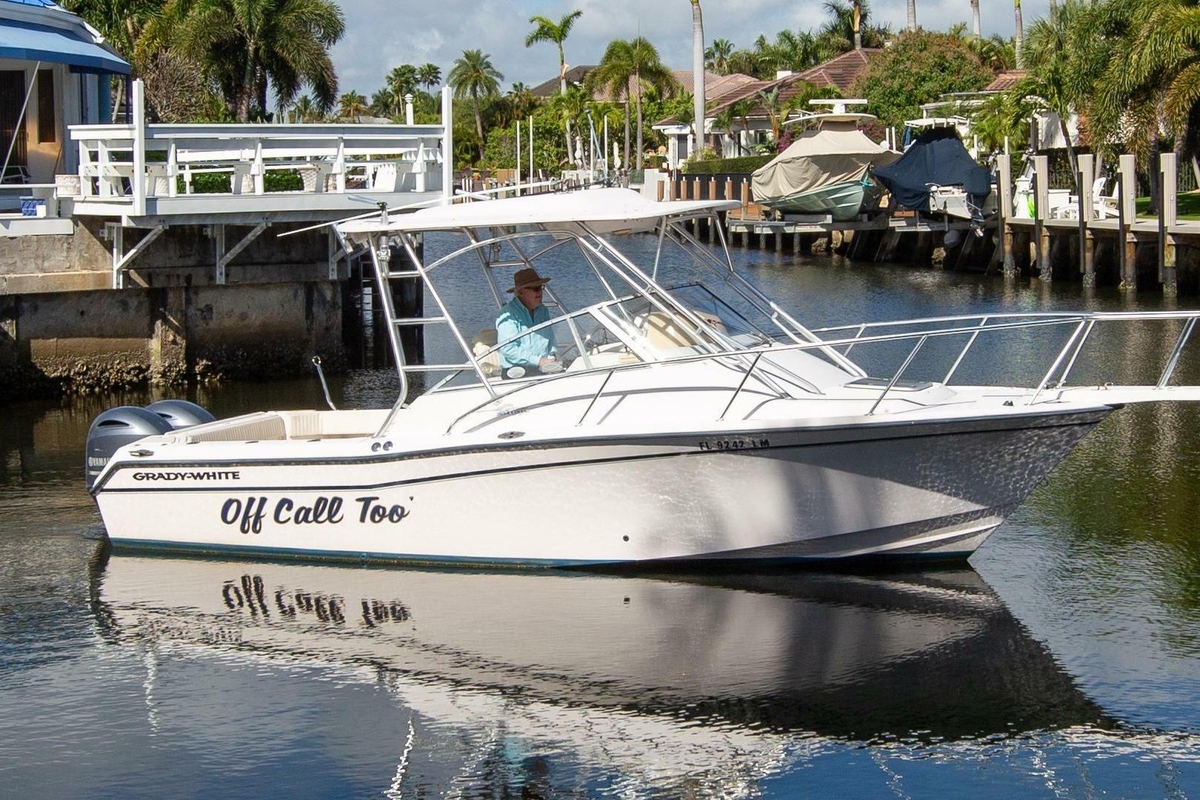 2001 GradyWhite Express 265 - Sold Boat