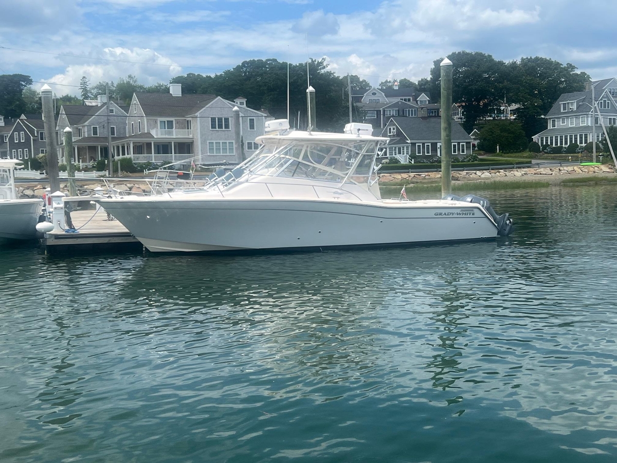 2007 GradyWhite Express 330 - Sold Boat