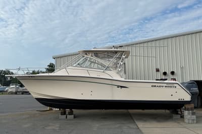 BOATZON | GradyWhite Express 330 2013