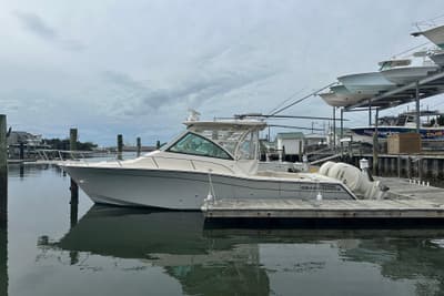 BOATZON | GradyWhite Express 330 2024