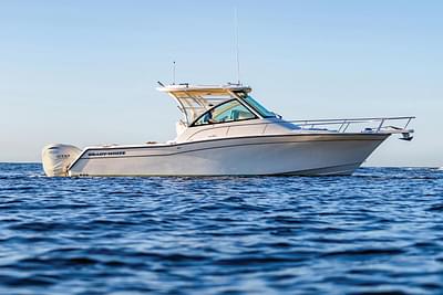 BOATZON | GradyWhite Express 330 2025