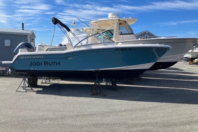 BOATZON | GradyWhite Freedom 215 2019