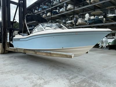 BOATZON | GradyWhite Freedom 215 2022