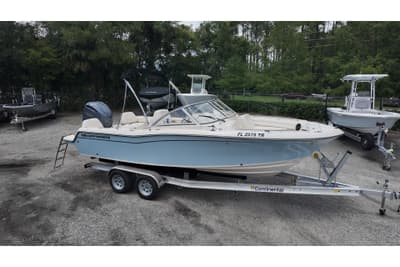 BOATZON | GradyWhite Freedom 215 2023