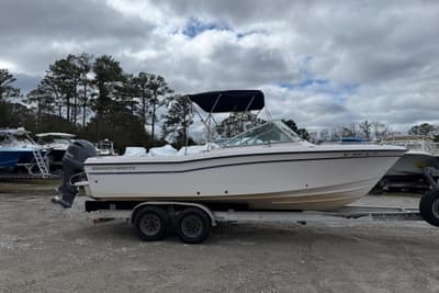 BOATZON | GradyWhite Freedom 225 2000