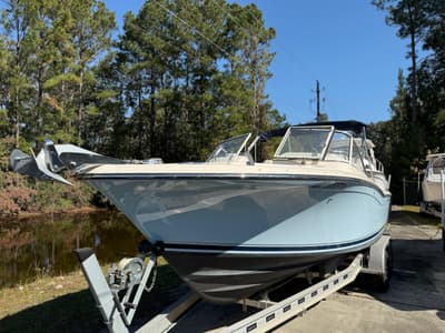 BOATZON | GradyWhite Freedom 235 2017 BOATZON | GradyWhite Freedom 235 2017