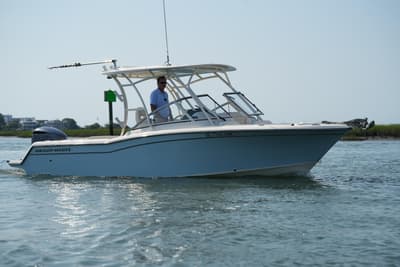 BOATZON | GradyWhite Freedom 235 2020