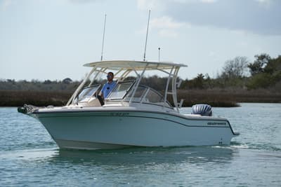 BOATZON | GradyWhite Freedom 235 2021