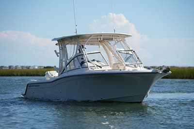 BOATZON | GradyWhite Freedom 235 2024