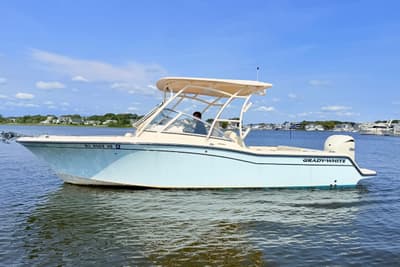 BOATZON | GradyWhite Freedom 235 2025