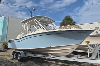 BOATZON | GradyWhite Freedom 235 2026