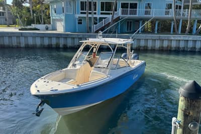 BOATZON | GradyWhite Freedom 275 2022