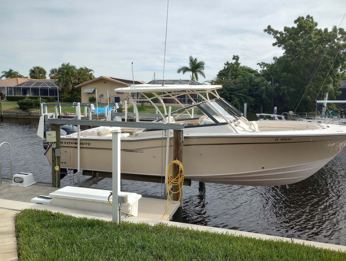 2016 GradyWhite Freedom 307 - Sold Boat