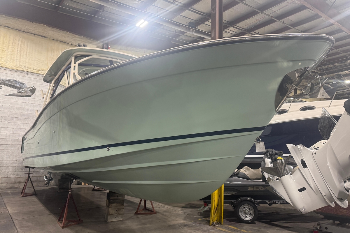 2022 GradyWhite Freedom 307 - Sold Boat