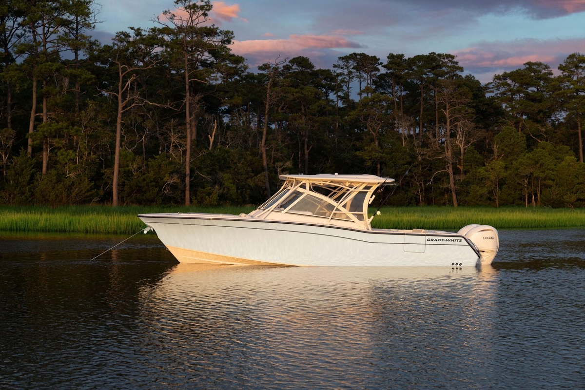 2024 GradyWhite Freedom 307 - Sold Boat