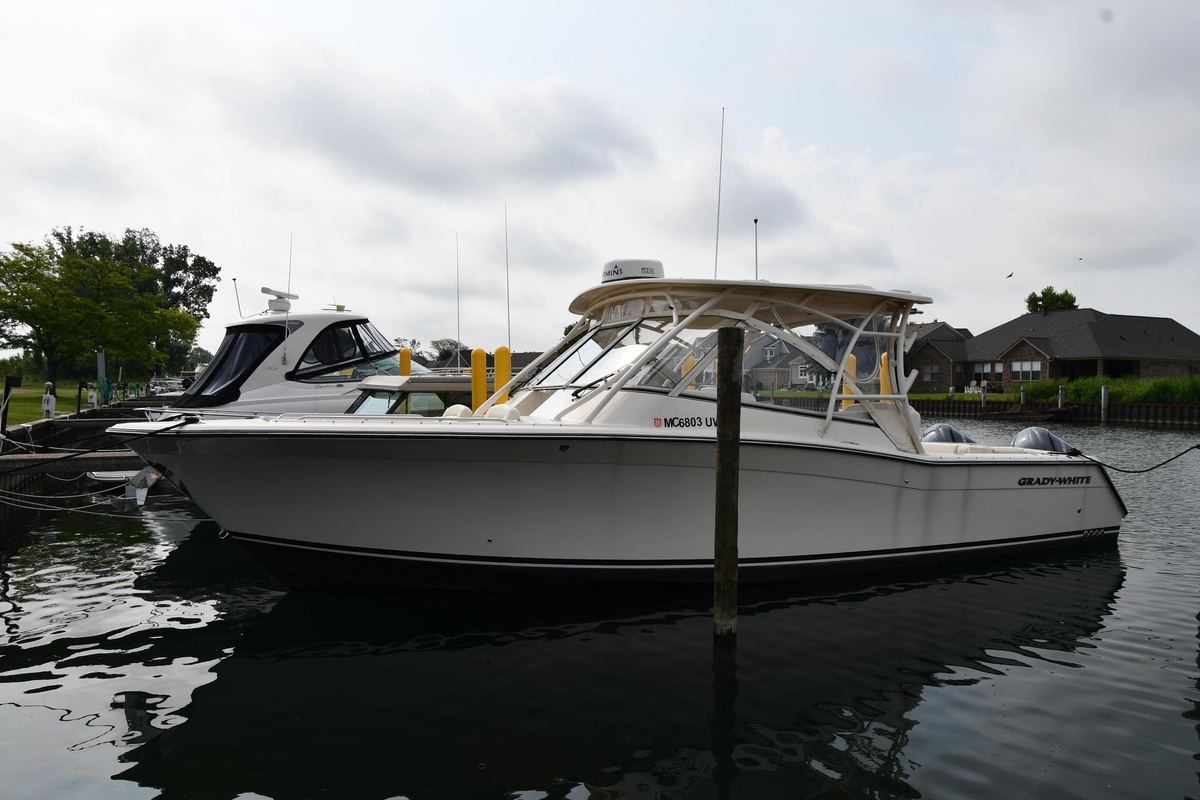2018 GradyWhite Freedom 335 - Sold Boat