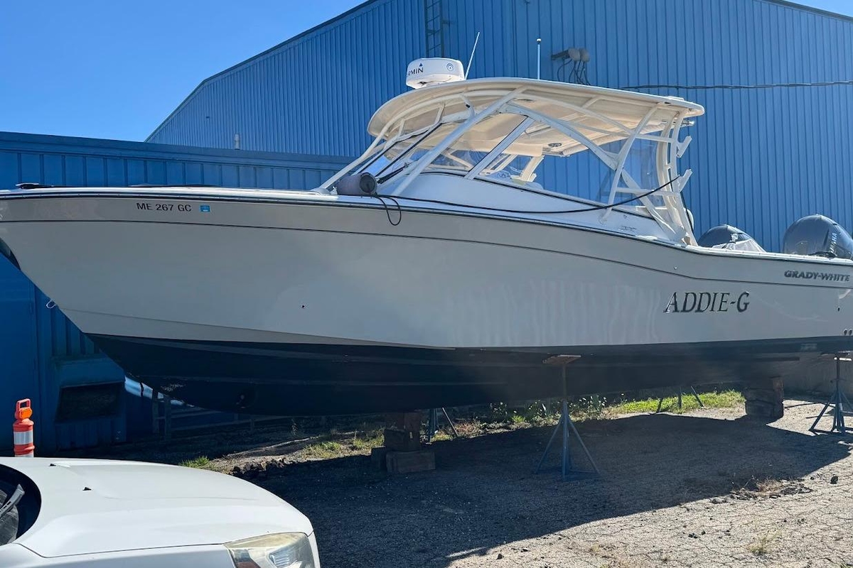 2022 GradyWhite Freedom 335 - Sold Boat