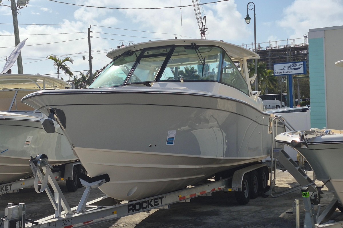 2026 GradyWhite Freedom 345 - Sold Boat