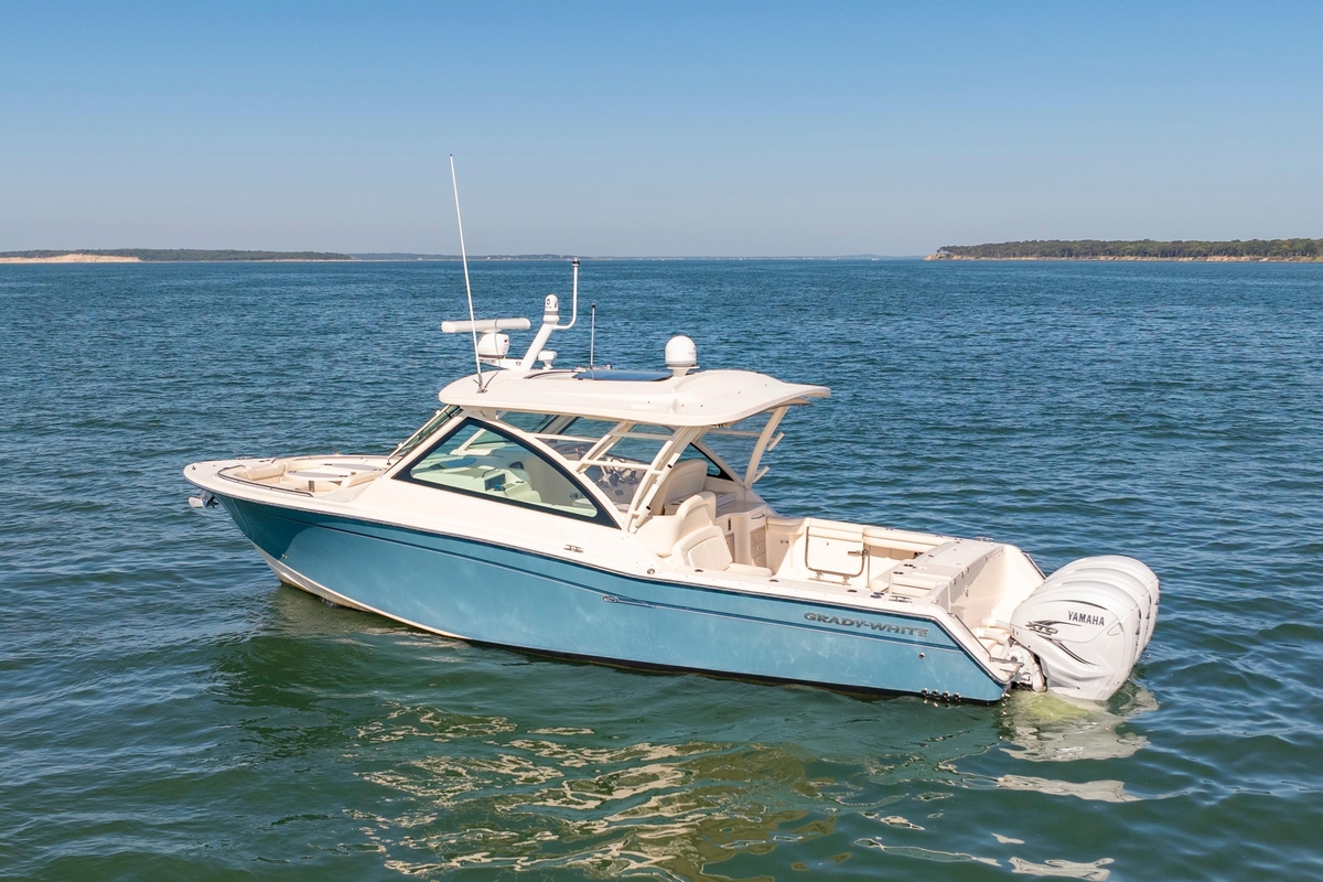 2019 GradyWhite Freedom 375 - Sold Boat