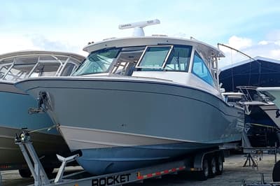 BOATZON | GradyWhite Freedom 375 2021