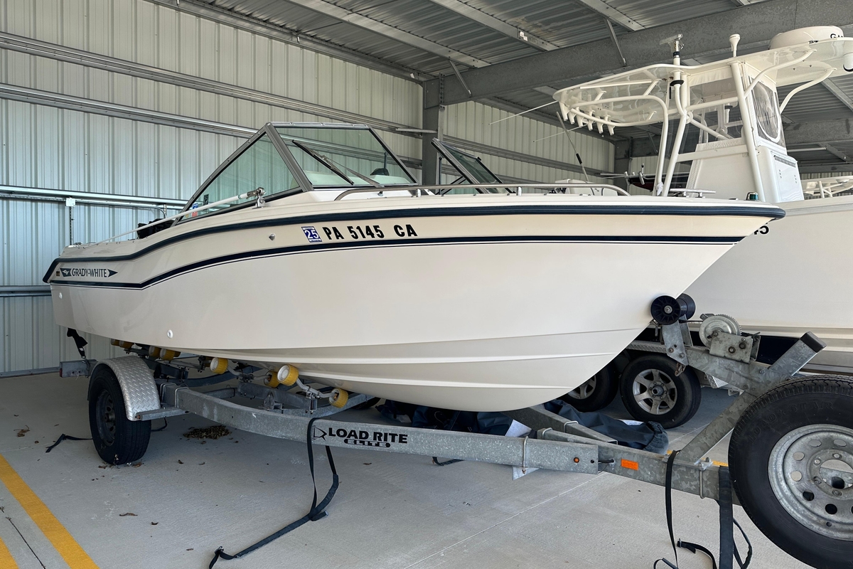 1995 GradyWhite Tournament 192 - Sold Boat