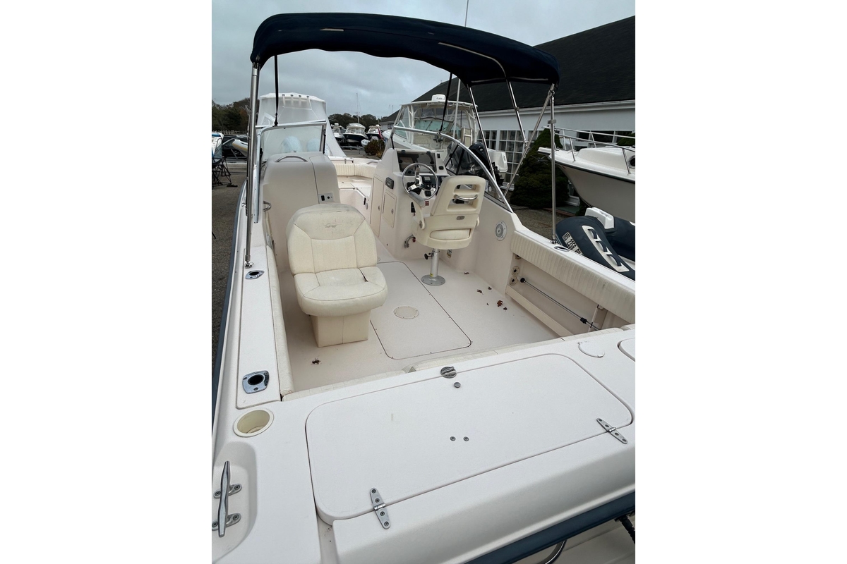 2006 GradyWhite Tournament 225 - Sold Boat