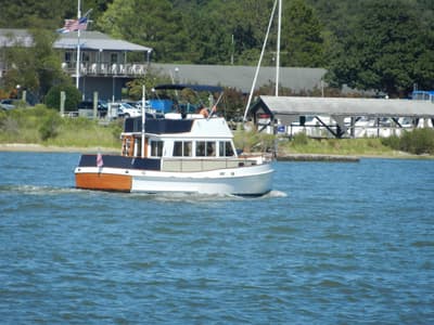 BOATZON | Grand Banks 32 Sedan 1972