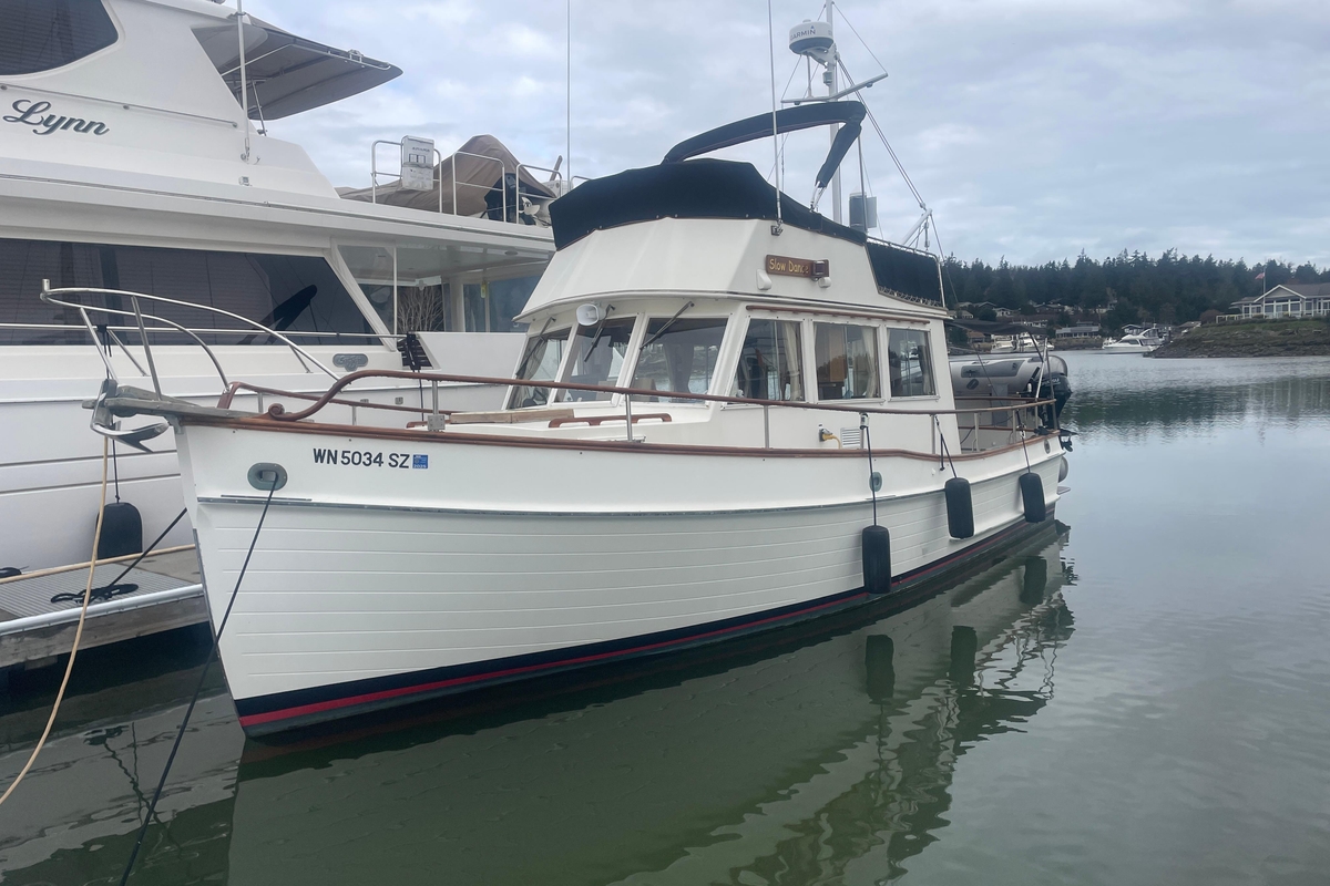 1982 Grand Banks 32 Sedan - Sold Boat
