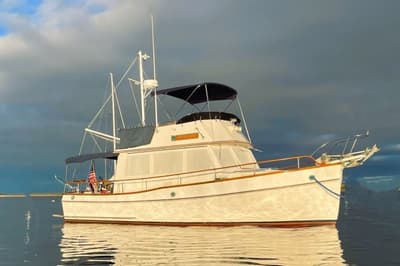 BOATZON | Grand Banks 32 Sedan 1990