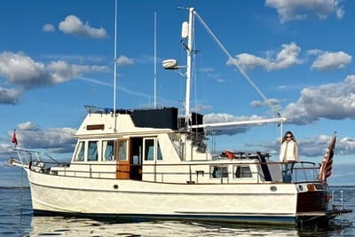BOATZON | Grand Banks 36 Classic 1990